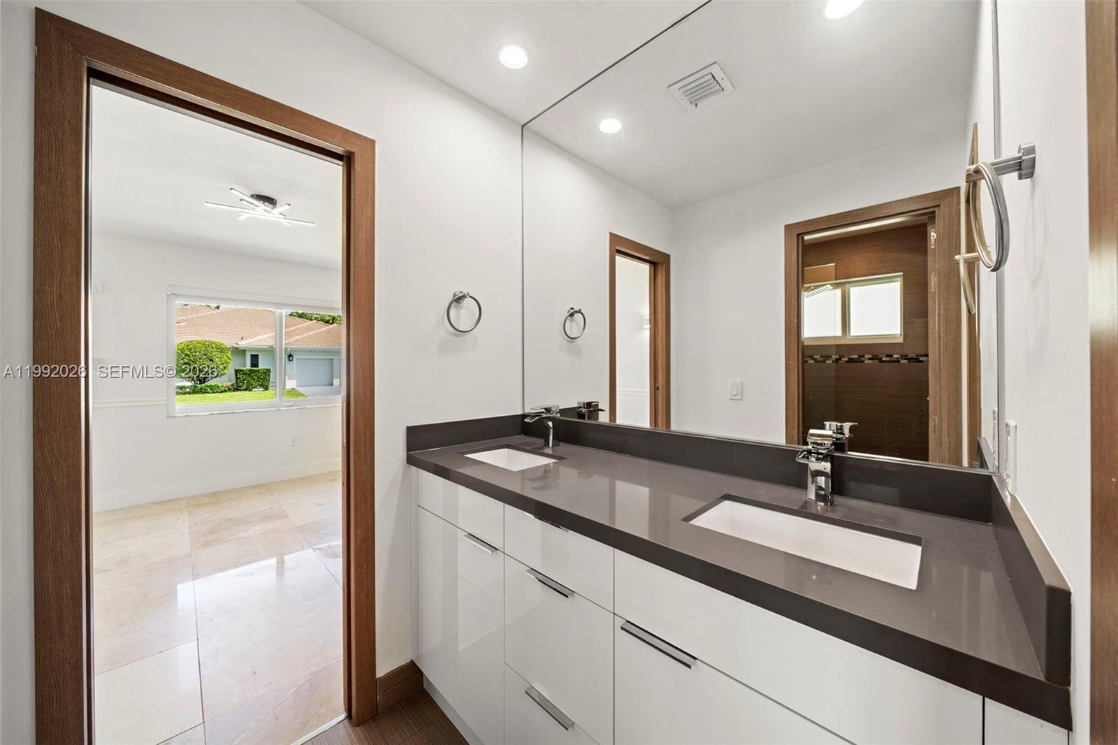 ROYAL CUTLER ESTATES - Residential