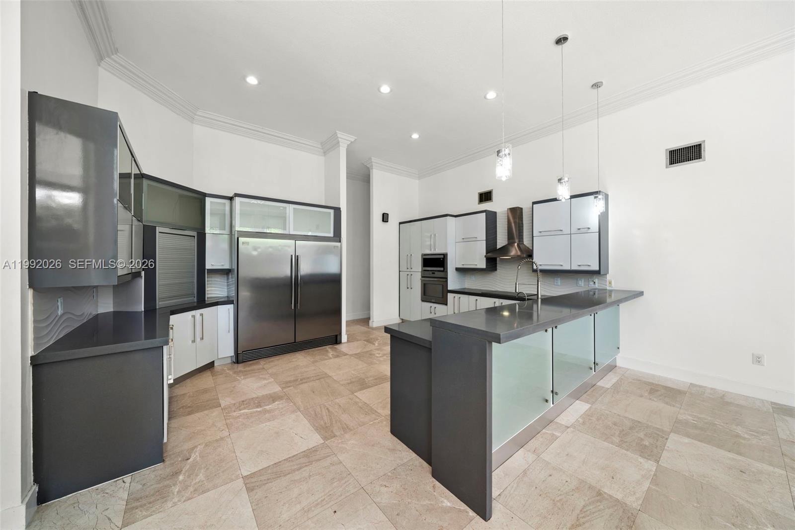 ROYAL CUTLER ESTATES - Residential