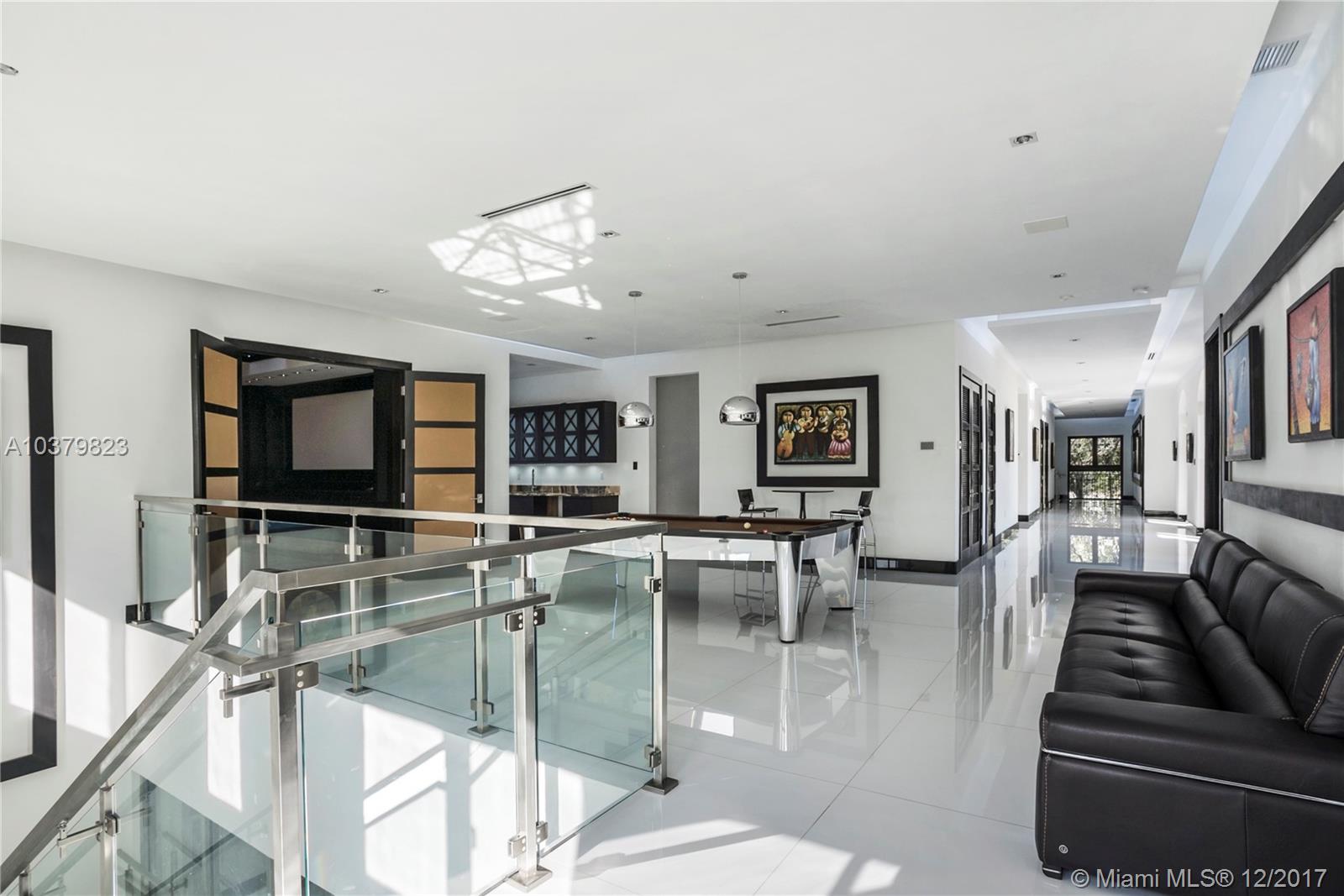 TOWN & RANCH ESTS - Residential