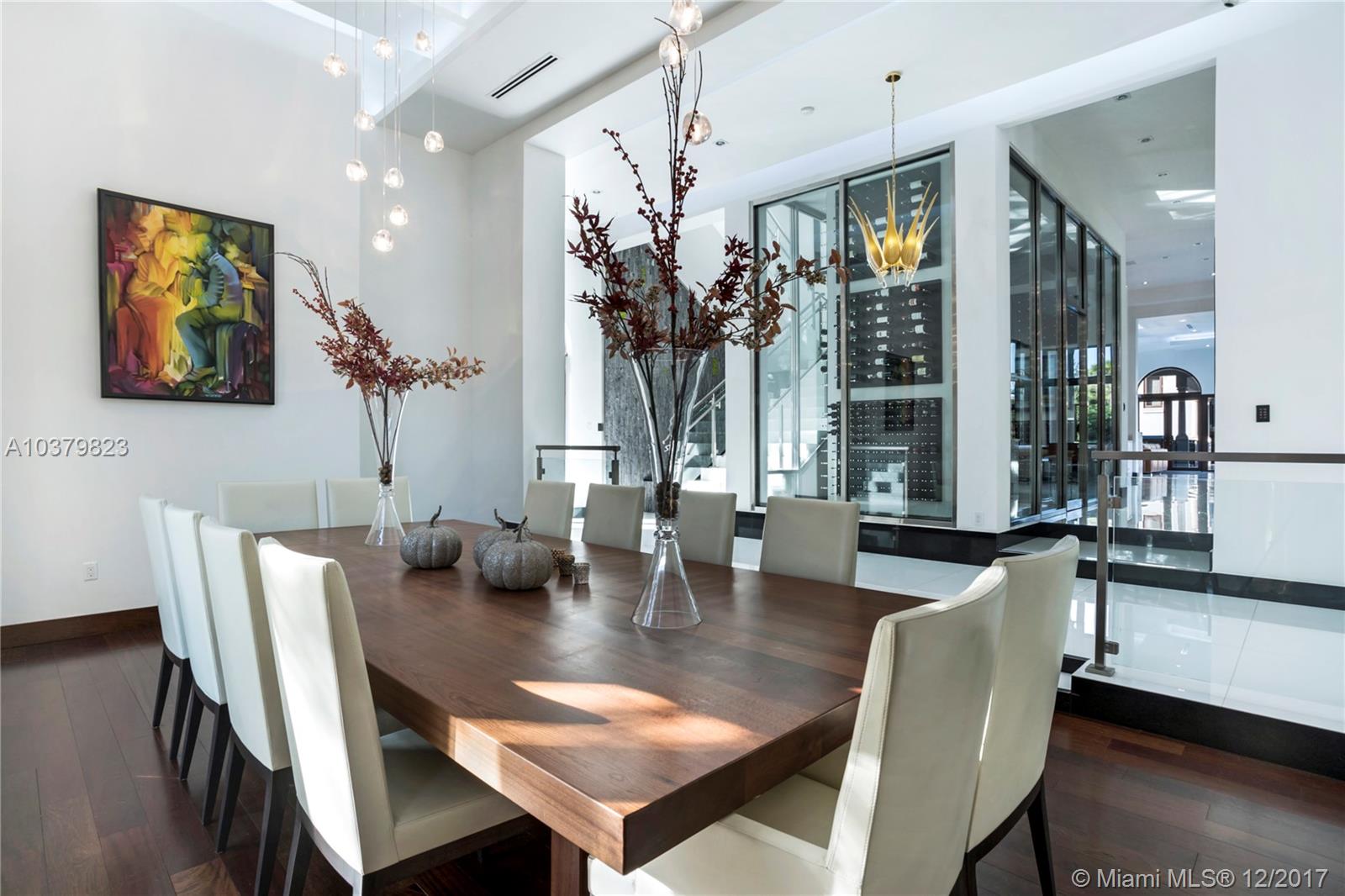 TOWN & RANCH ESTS - Residential