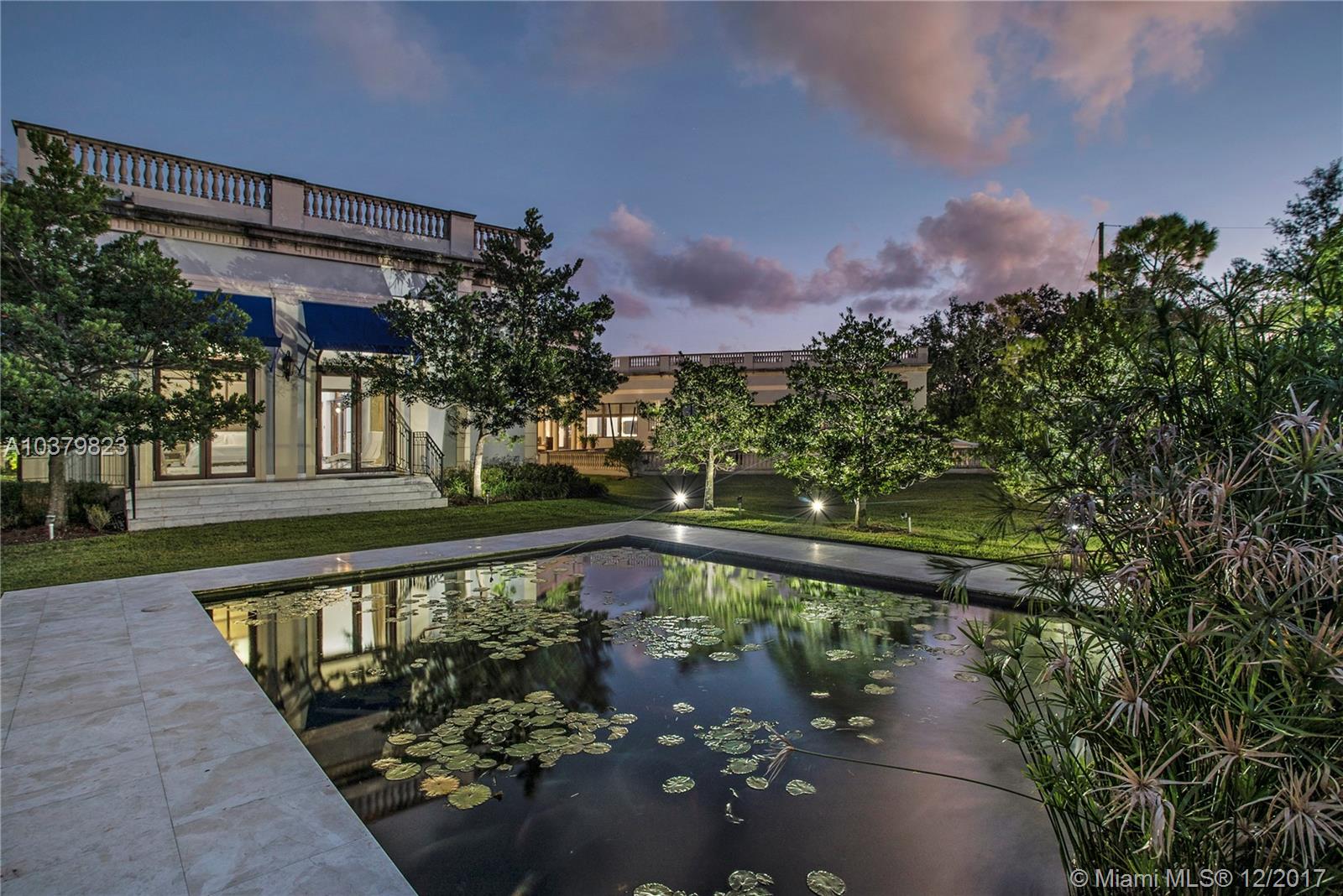 TOWN & RANCH ESTS - Residential