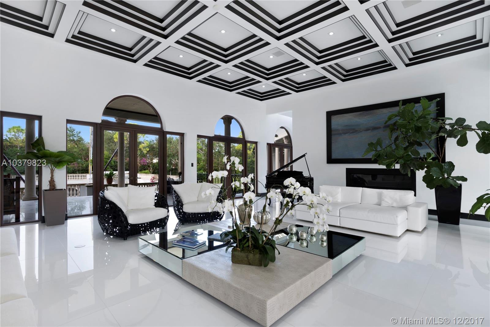 TOWN & RANCH ESTS - Residential