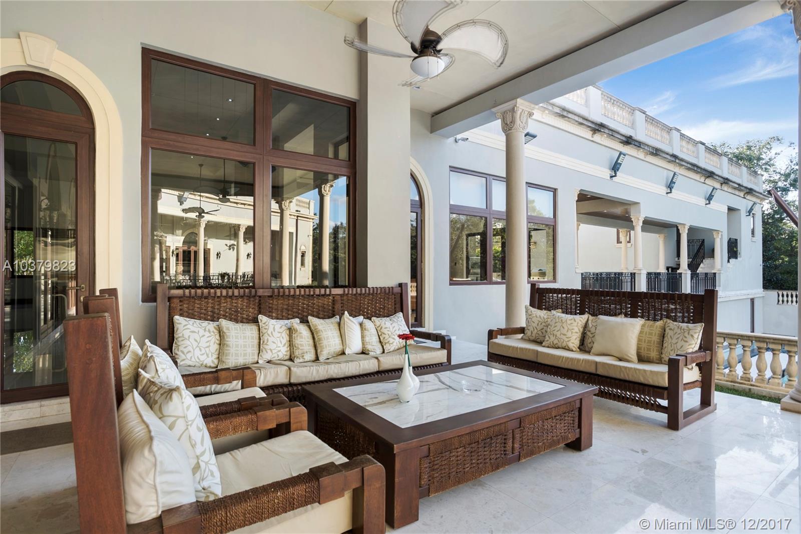 TOWN & RANCH ESTS - Residential