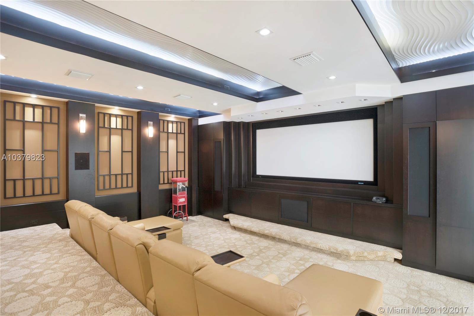 TOWN & RANCH ESTS - Residential