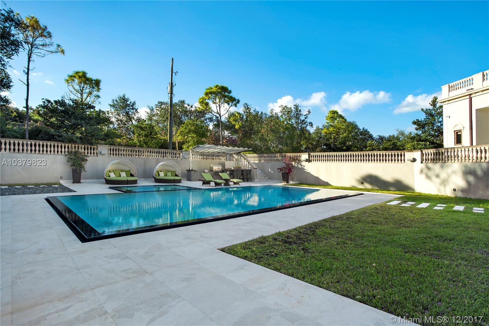 TOWN & RANCH ESTS - Residential