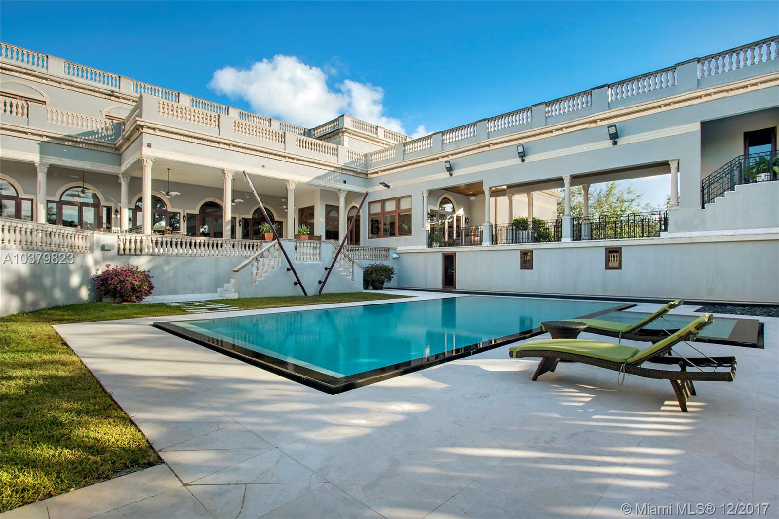 TOWN & RANCH ESTS - Residential