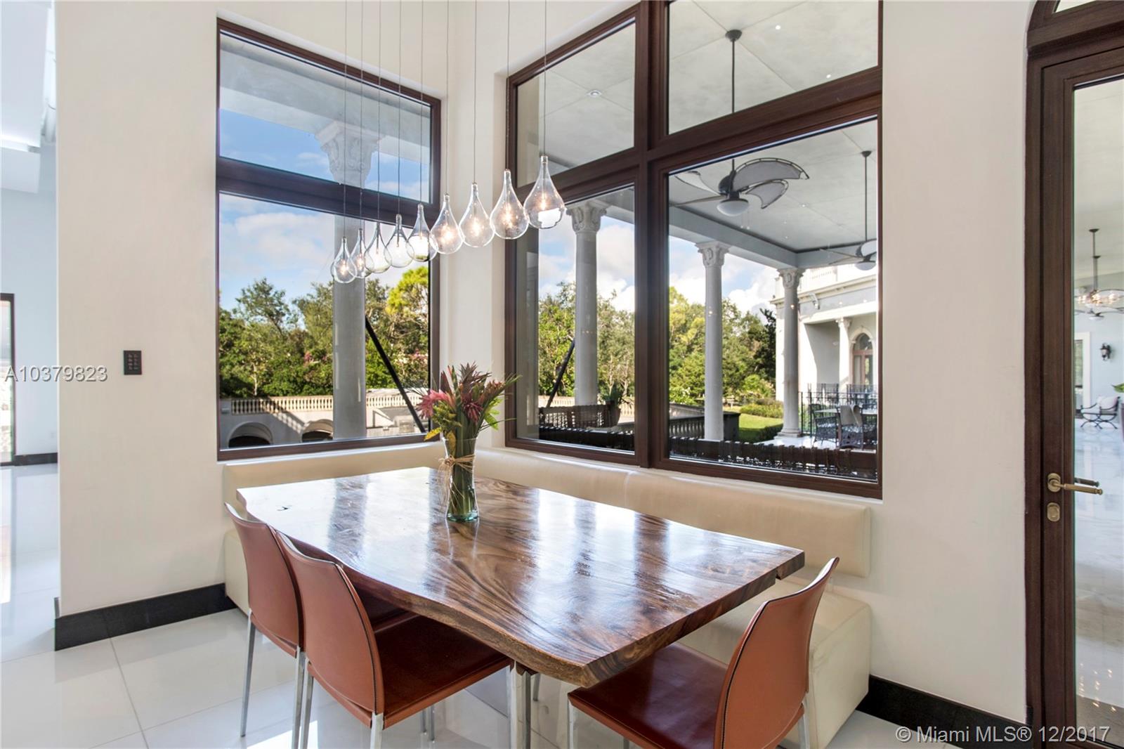 TOWN & RANCH ESTS - Residential