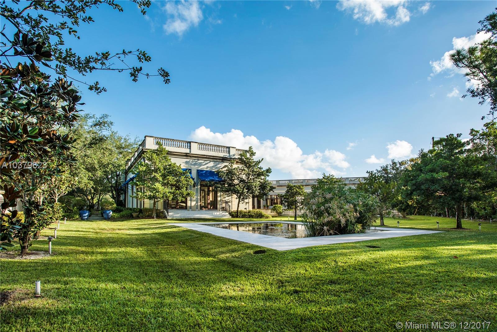 TOWN & RANCH ESTS - Residential