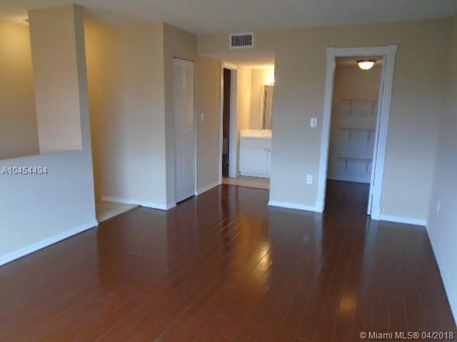 VILLAS SAN MIGUEL CONDO - Residential