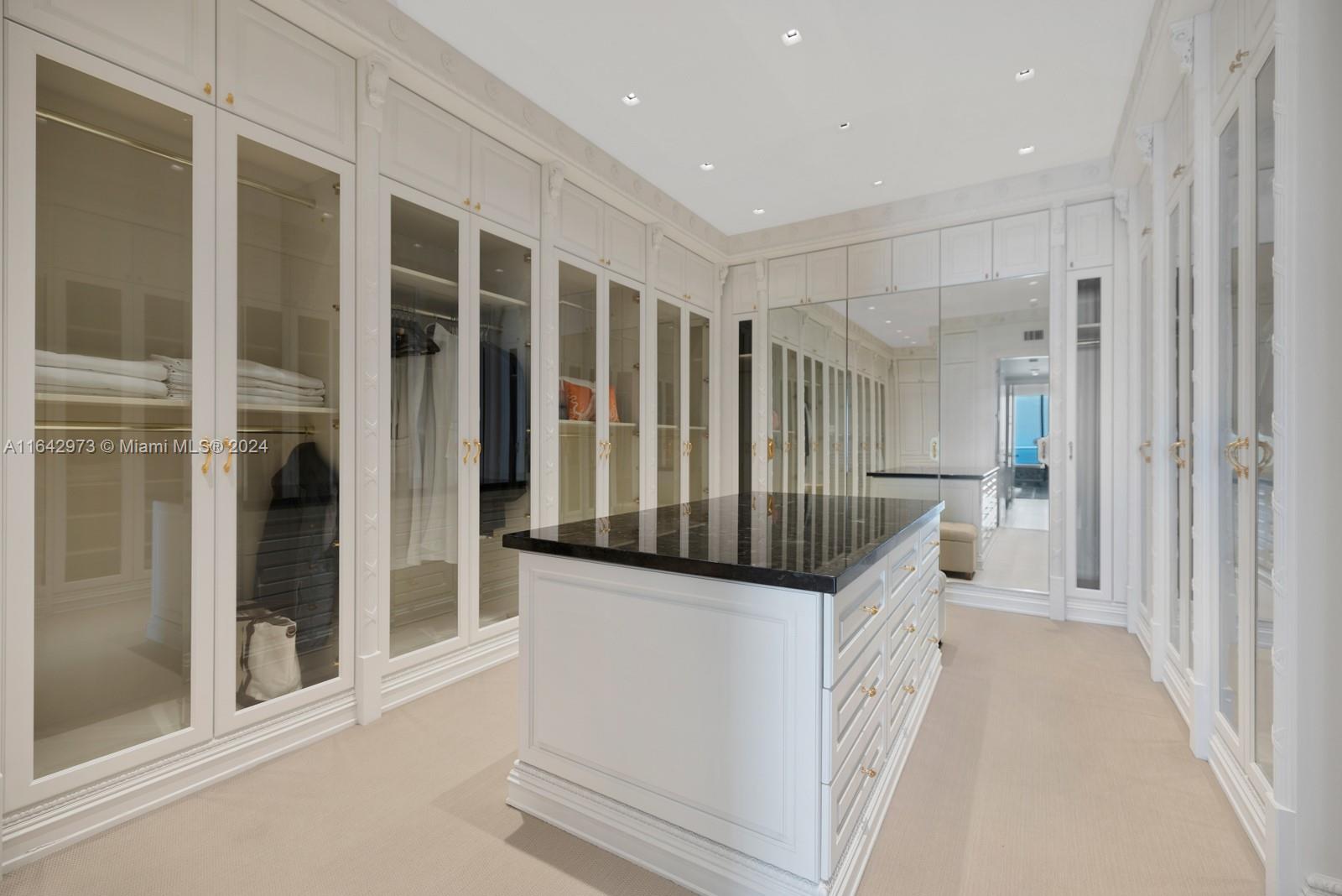 GROVENOR HOUSE CONDO - Residential