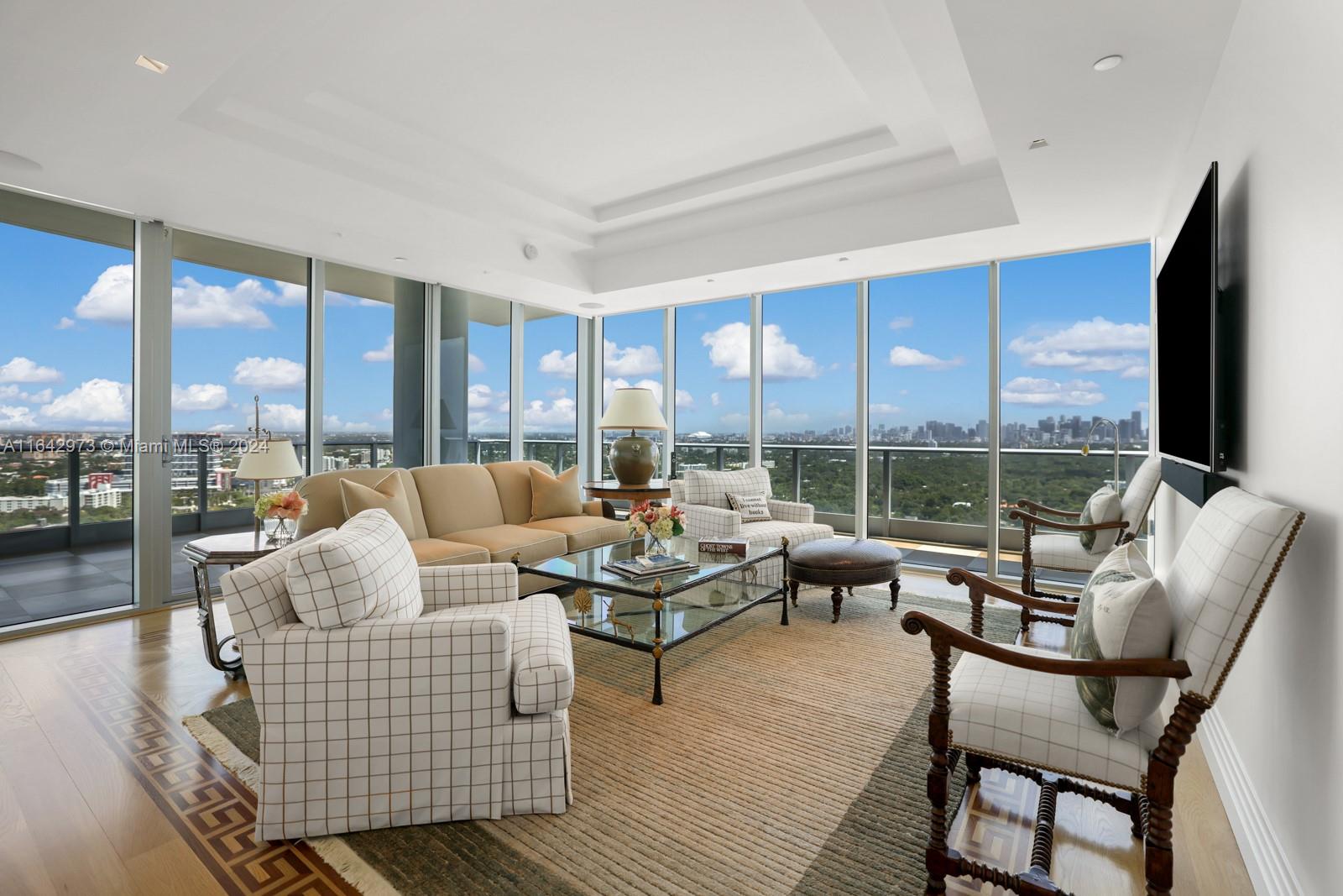 GROVENOR HOUSE CONDO - Residential