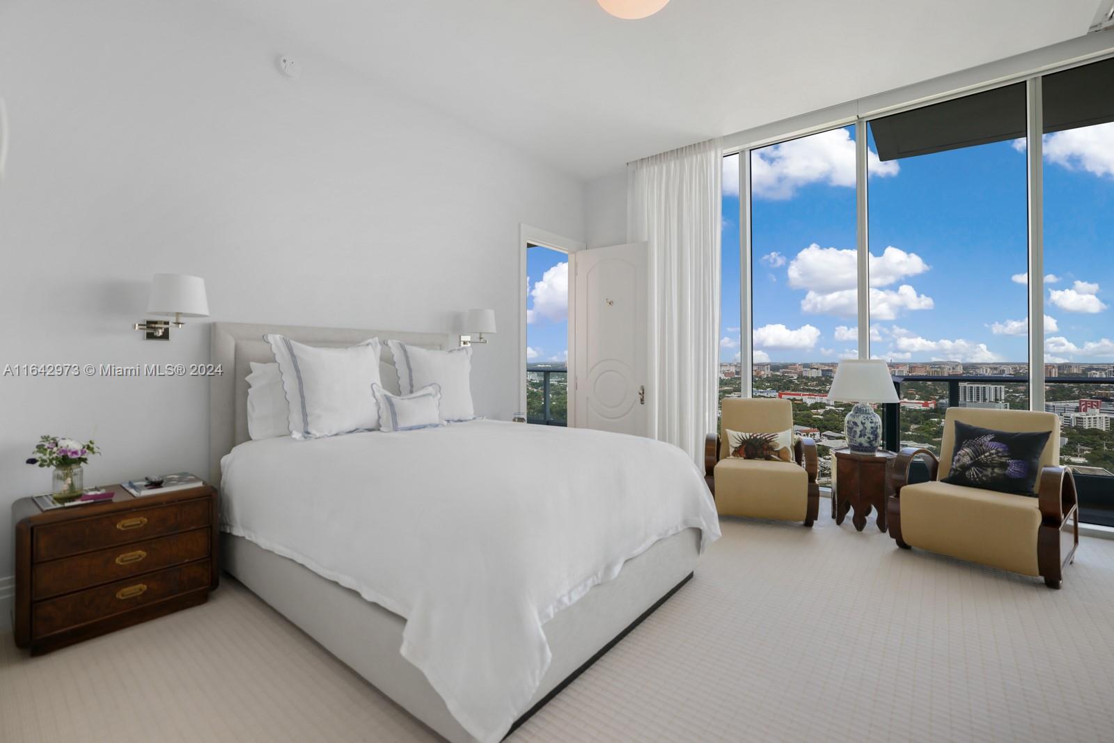 GROVENOR HOUSE CONDO - Residential