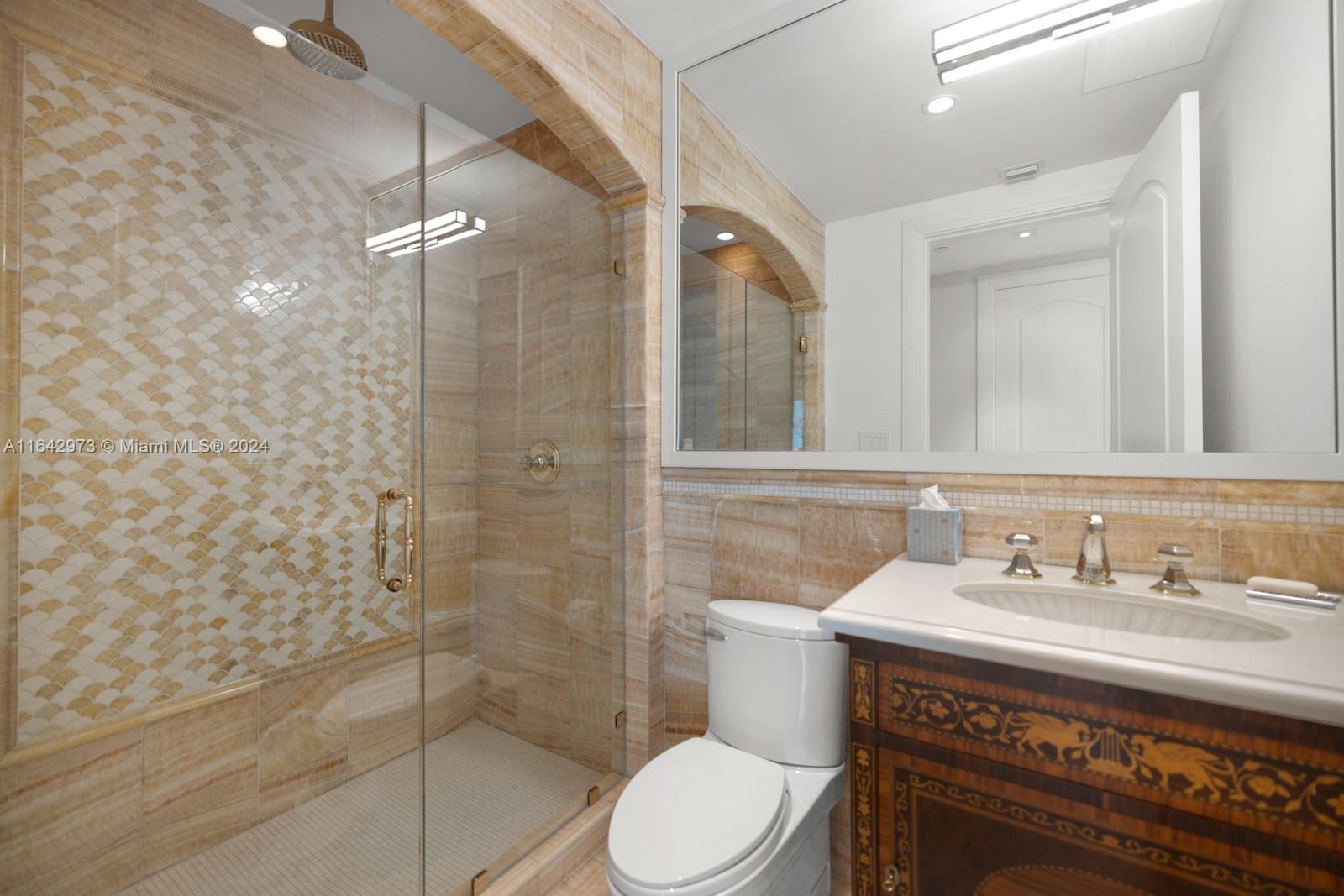 GROVENOR HOUSE CONDO - Residential