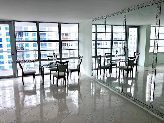 WINSTON TOWER 300 CONDO - Residential Lease