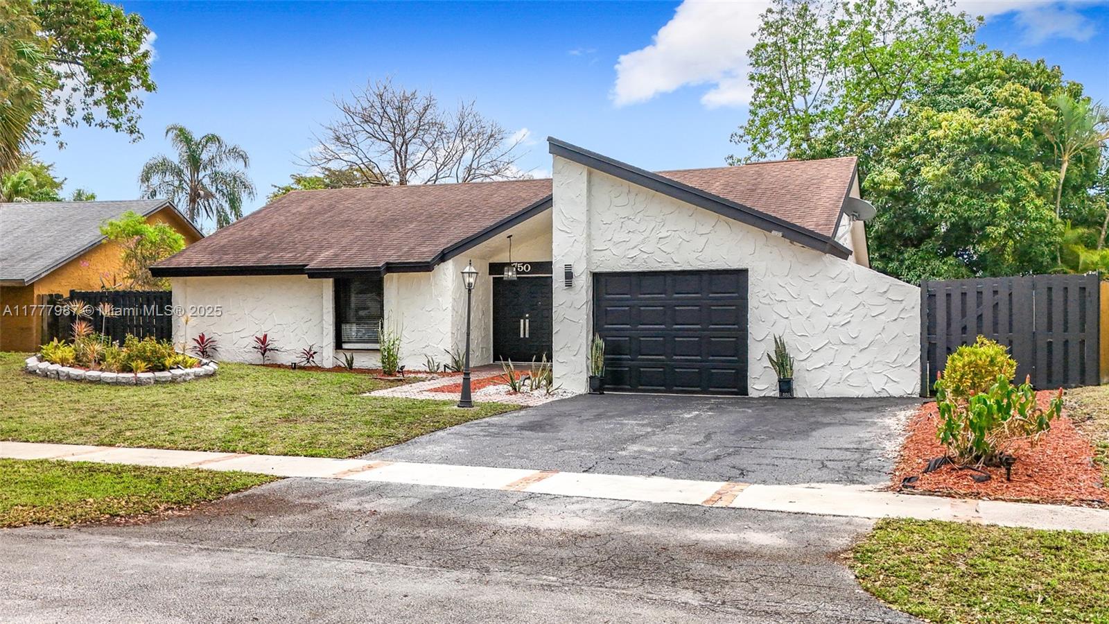 Plantation Hills - Residential