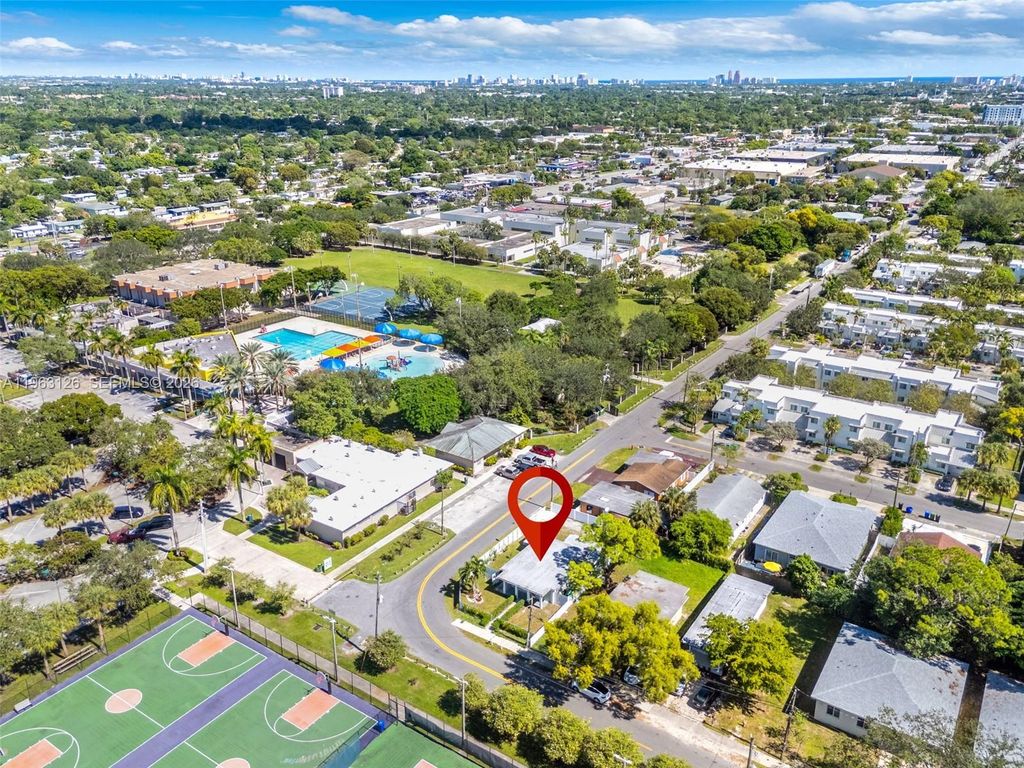 Photo of 844 NW 15th Ave, Fort Lauderdale, FL 33311 (MLS # A11963126)