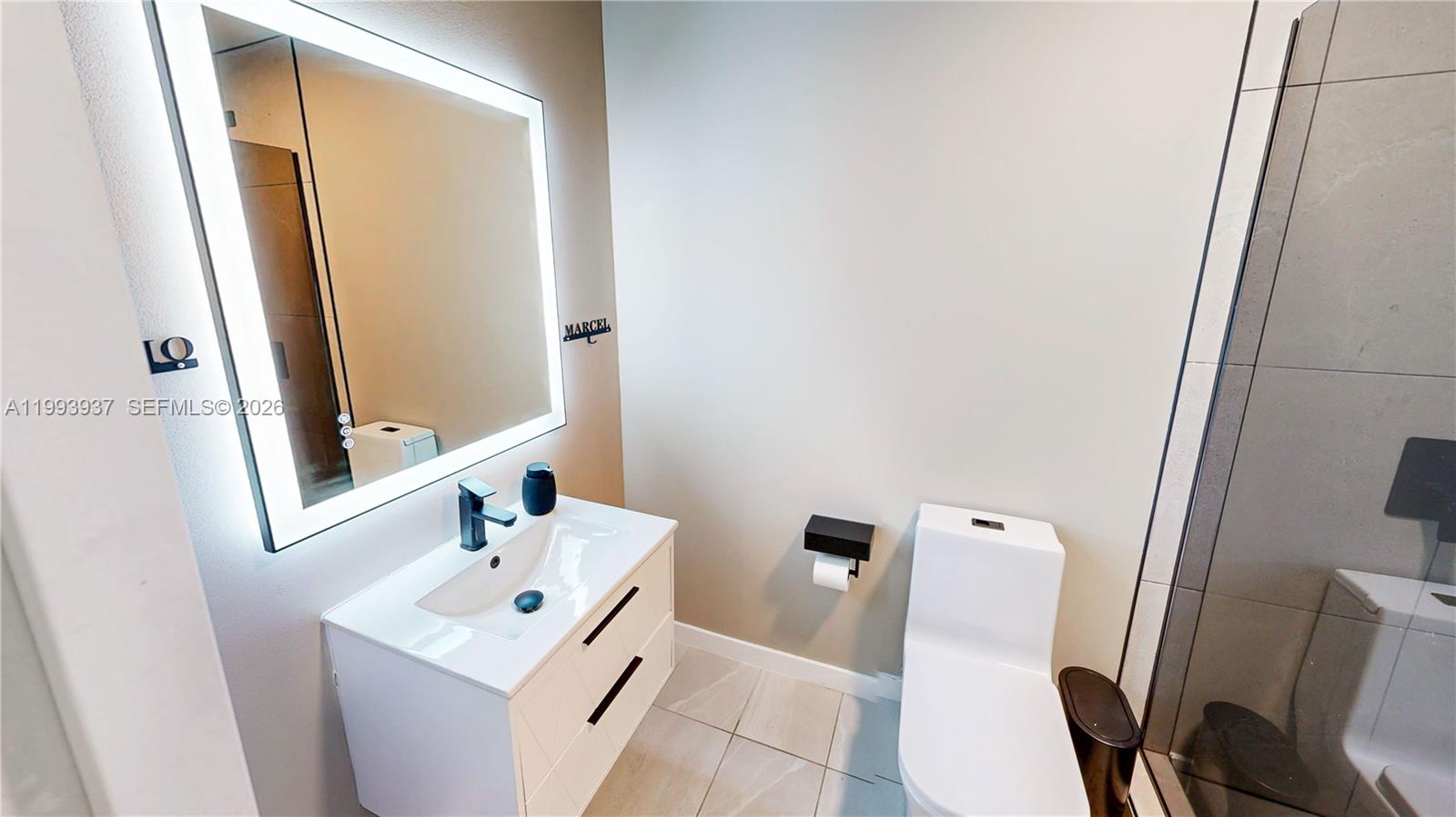 SHADOW WOOD - Residential