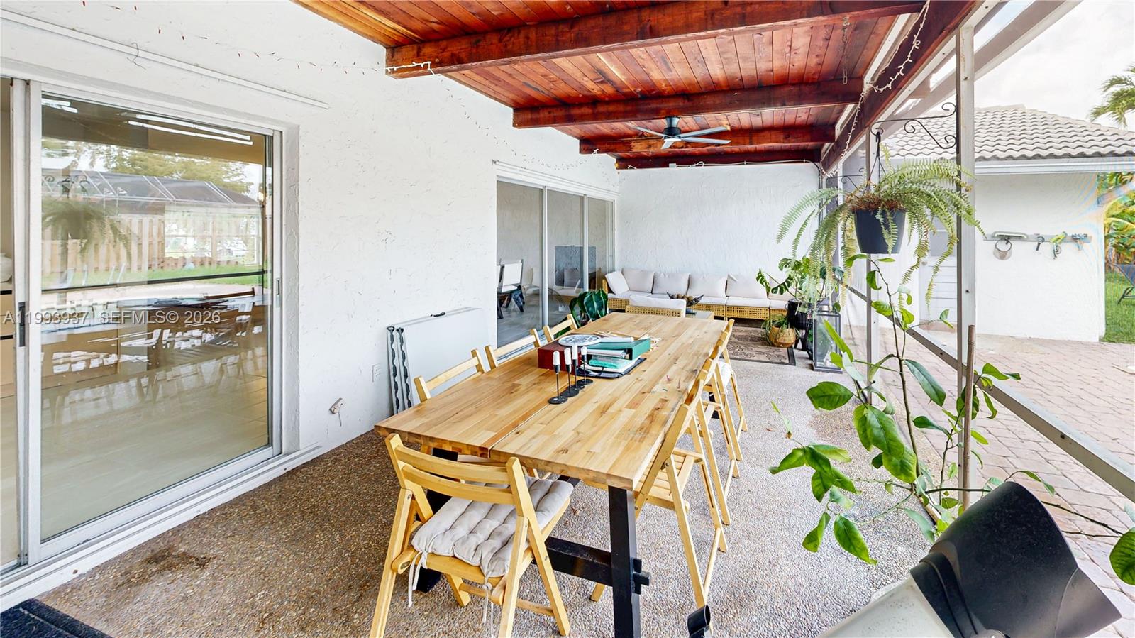 SHADOW WOOD - Residential