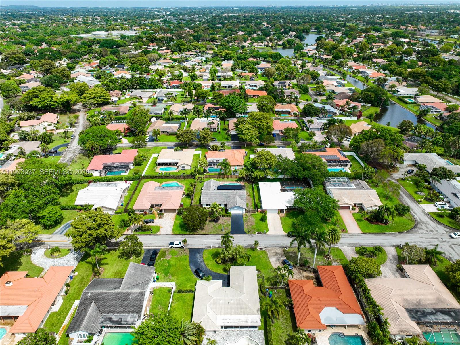 SHADOW WOOD - Residential