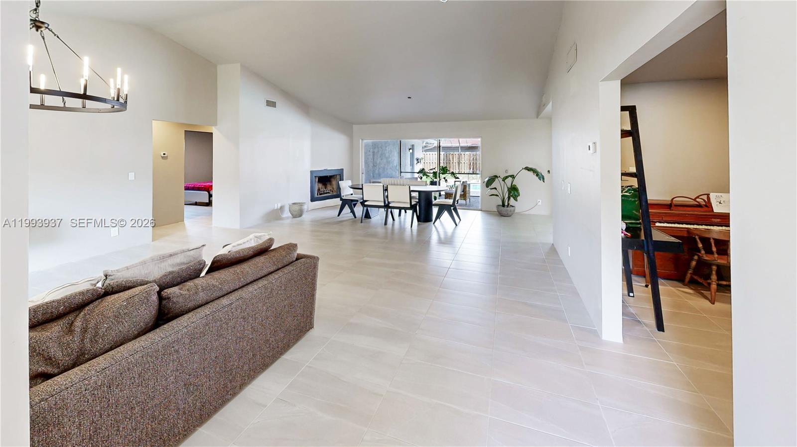 SHADOW WOOD - Residential