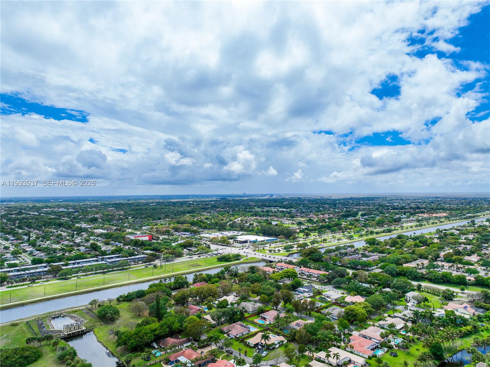 SHADOW WOOD - Residential