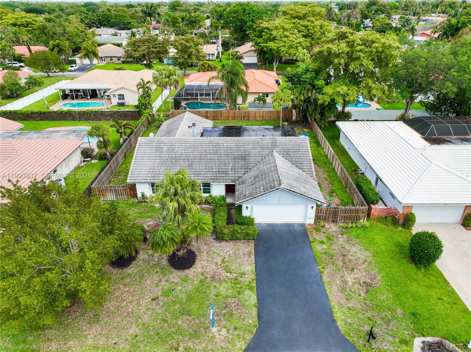 SHADOW WOOD - Residential