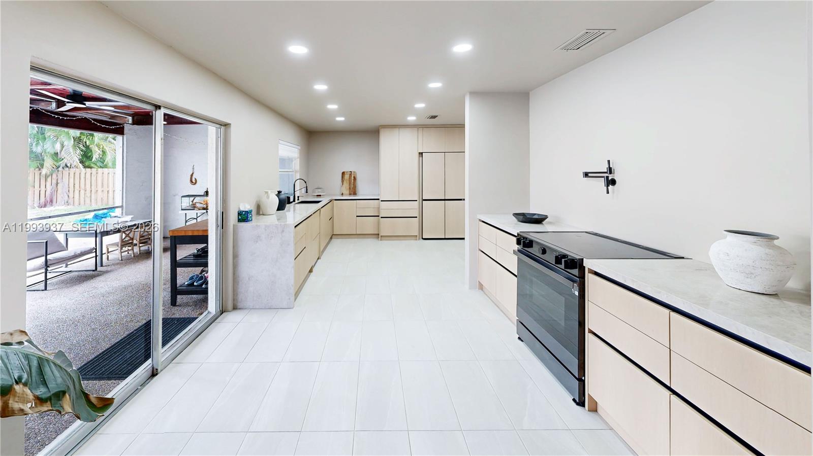 SHADOW WOOD - Residential