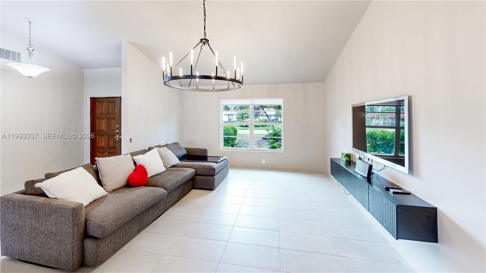 SHADOW WOOD - Residential