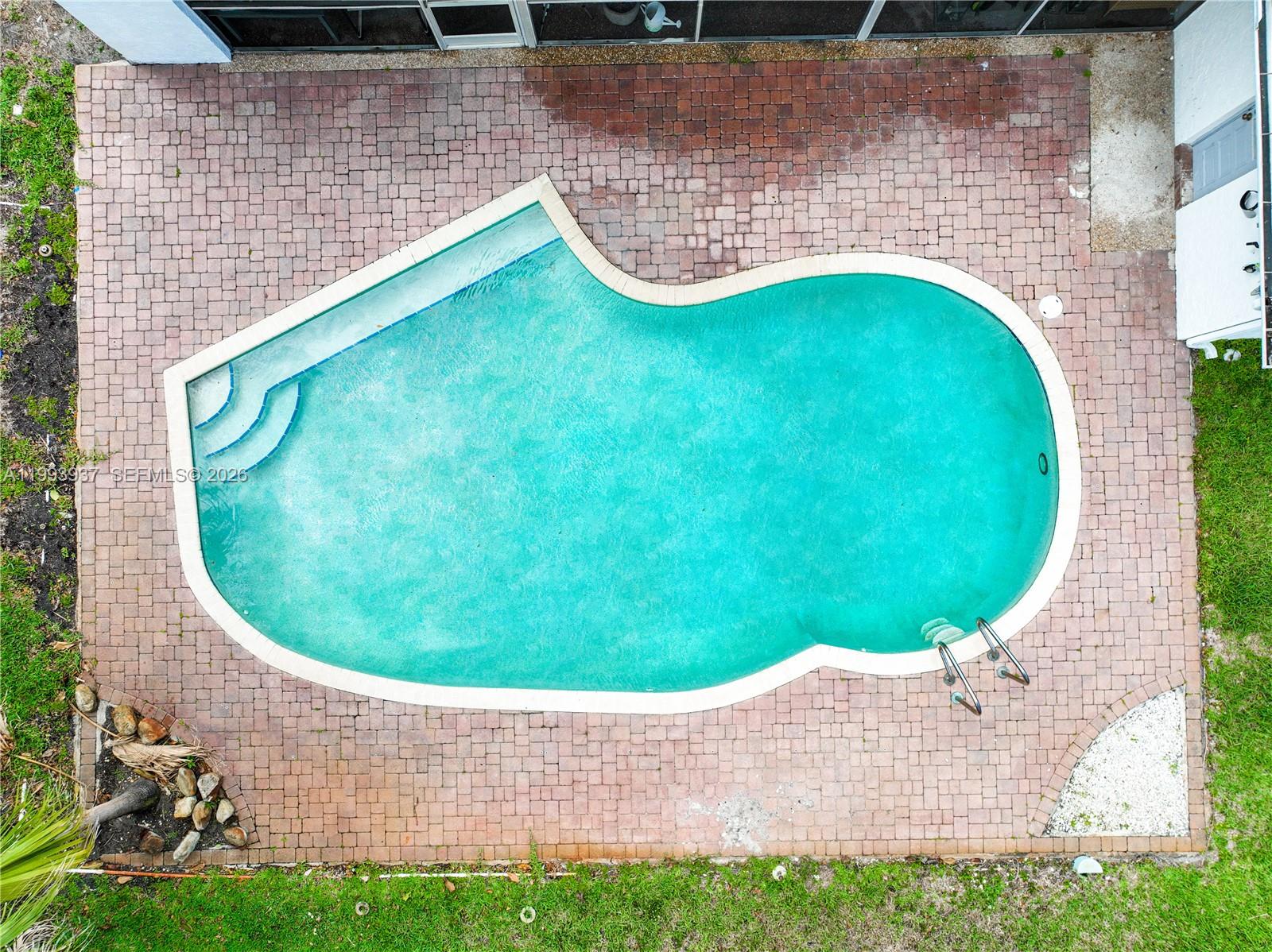 SHADOW WOOD - Residential