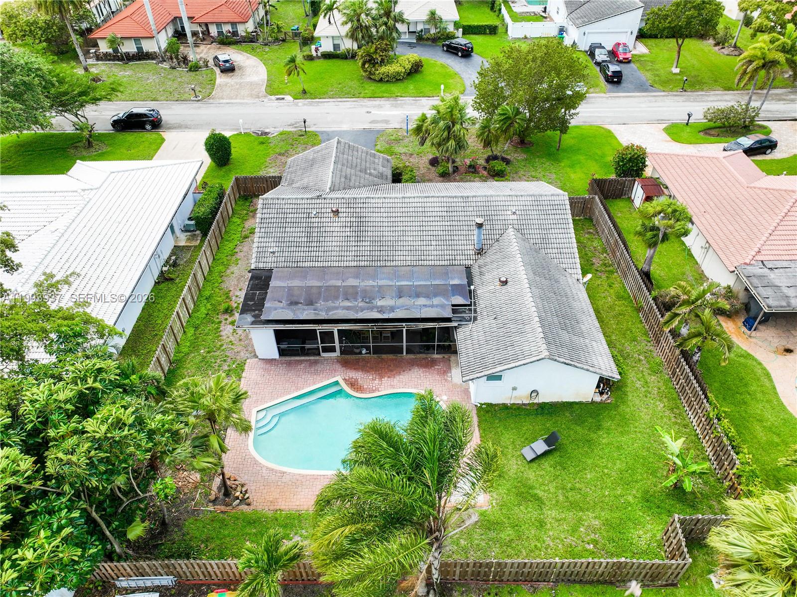 SHADOW WOOD - Residential