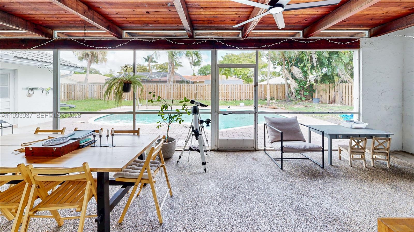 SHADOW WOOD - Residential