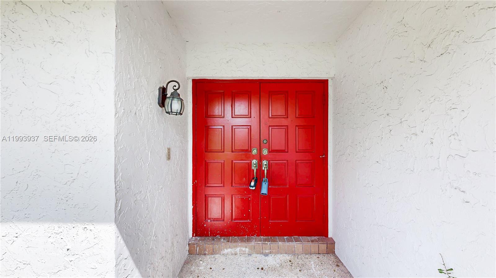 SHADOW WOOD - Residential