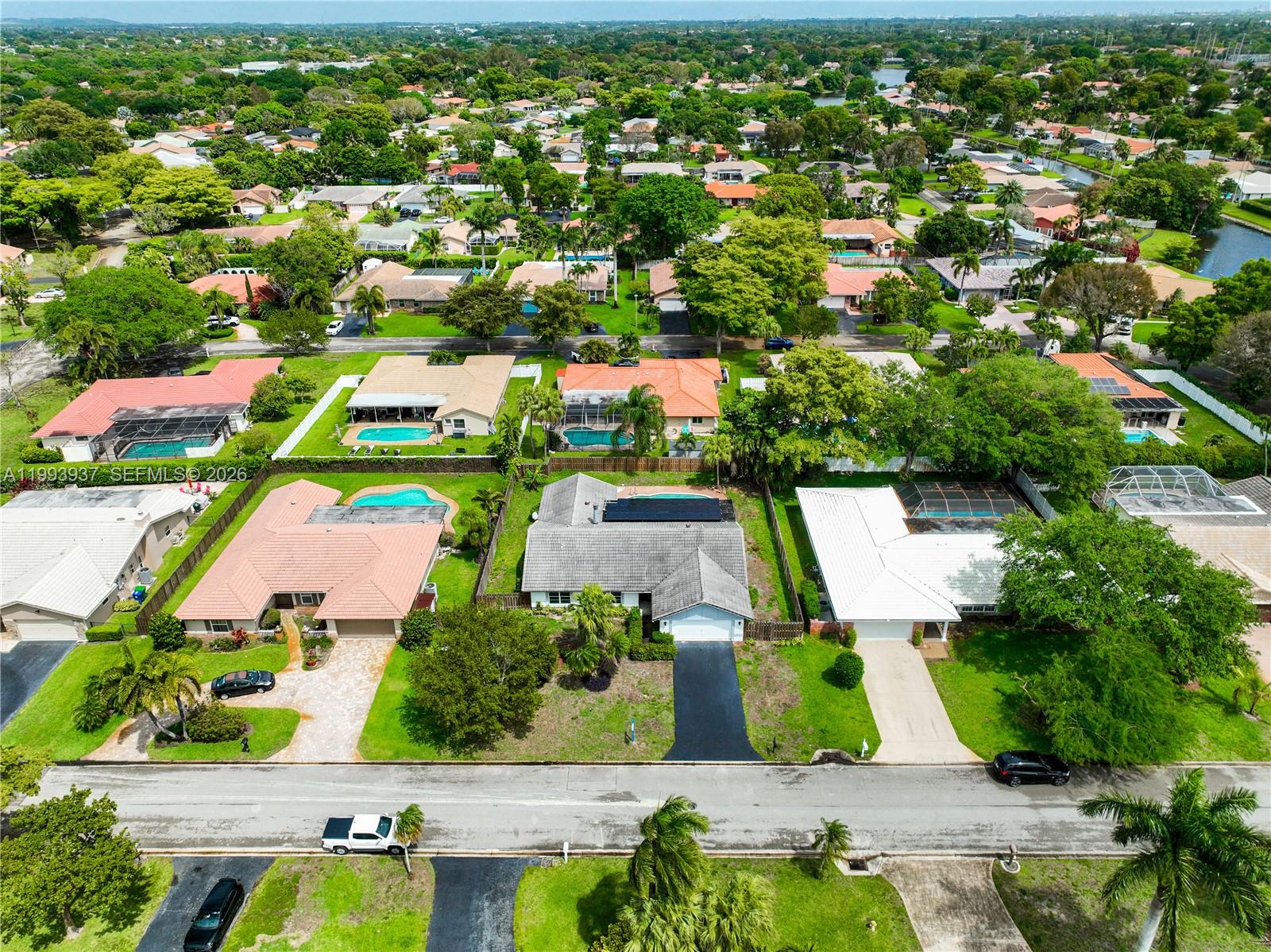 SHADOW WOOD - Residential