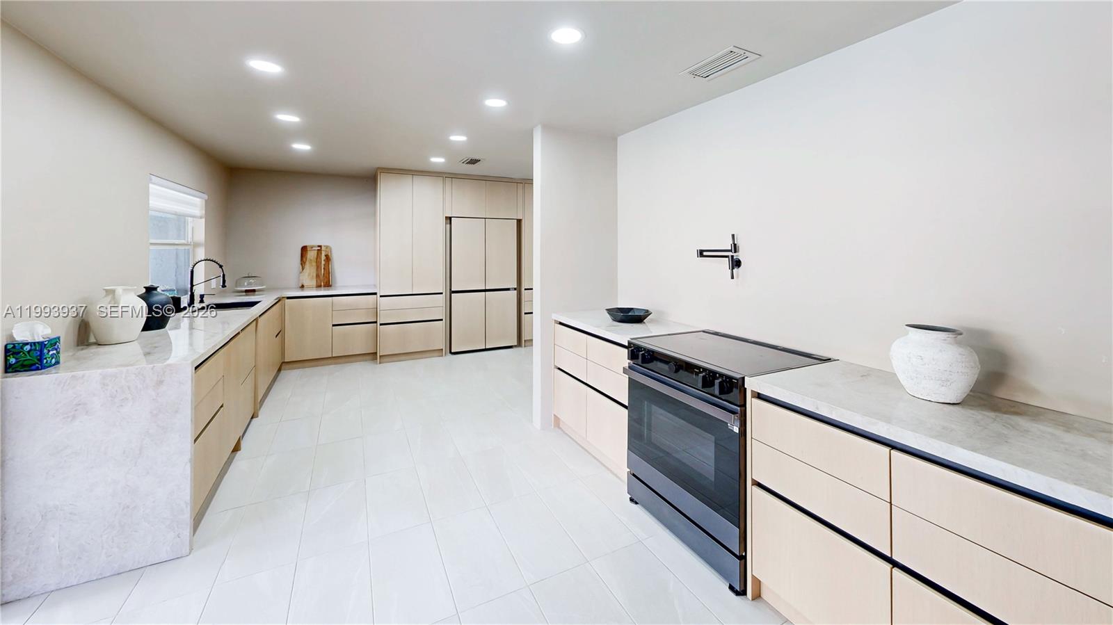 SHADOW WOOD - Residential