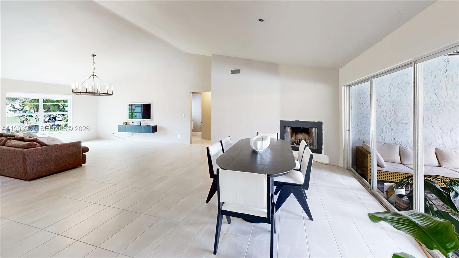 SHADOW WOOD - Residential