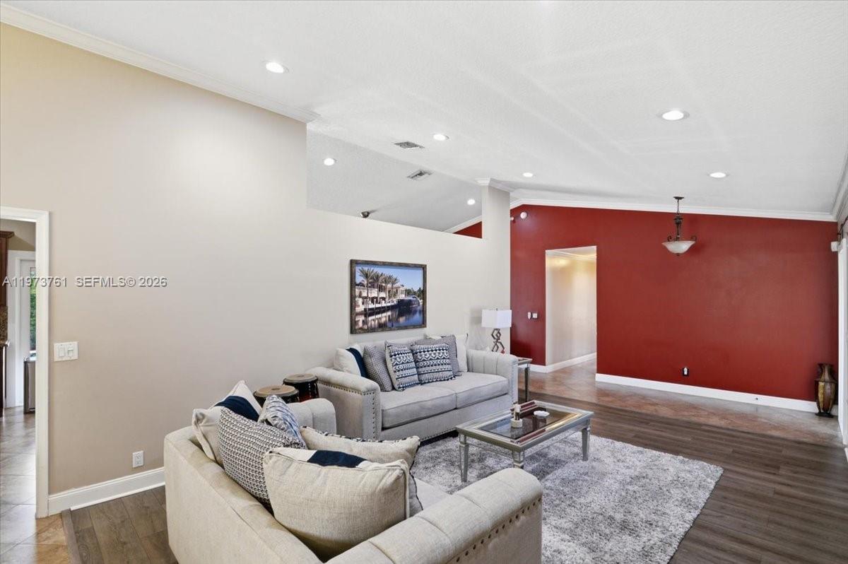 WAVERLY HUNDRED - Residential