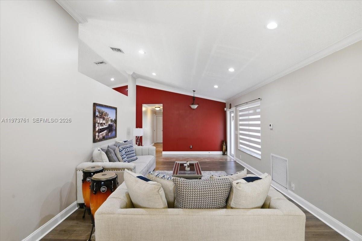 WAVERLY HUNDRED - Residential