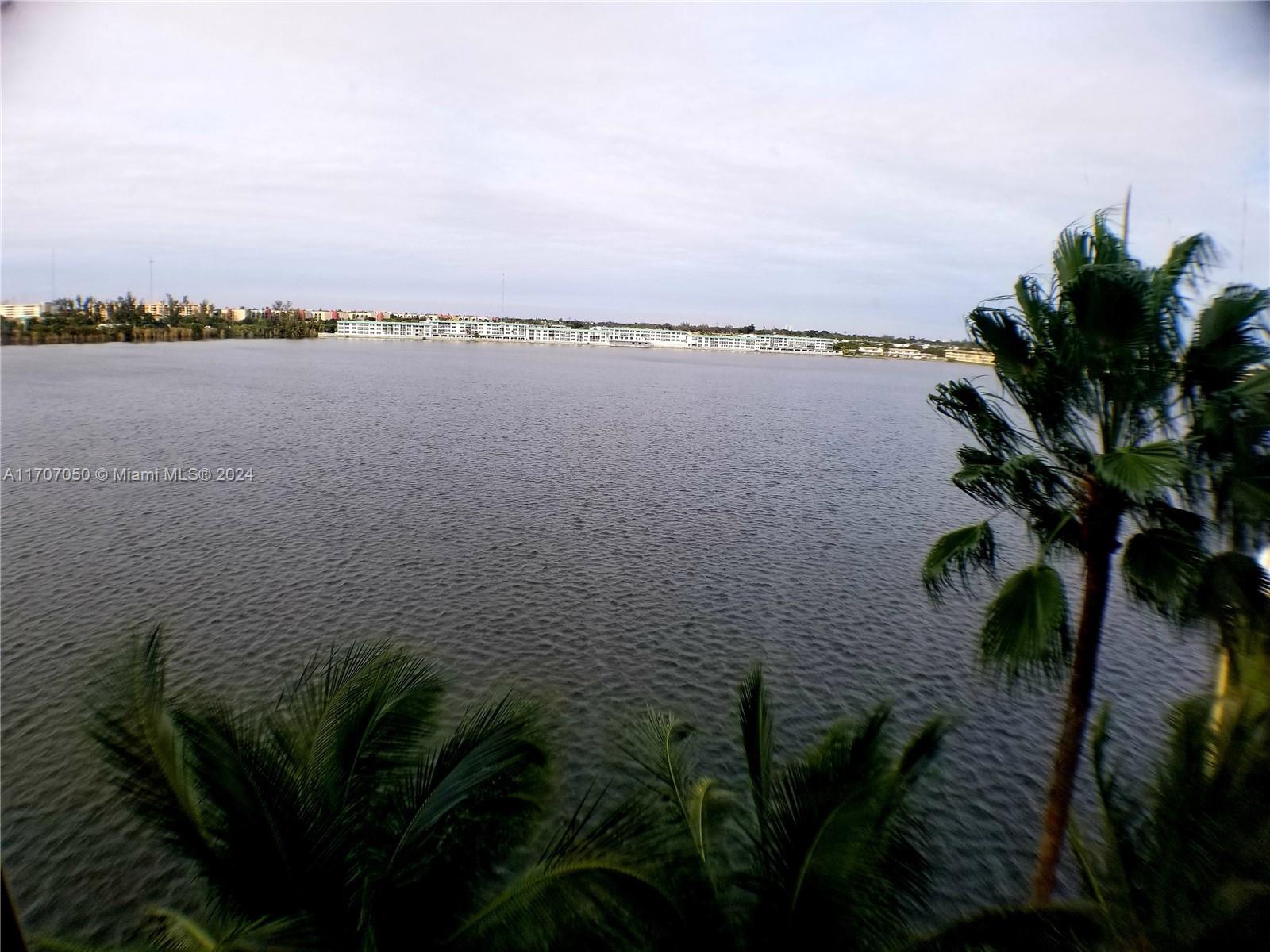 1075 NE Miami Gardens Dr 610