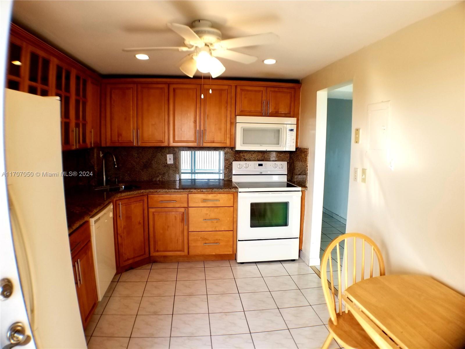 1075 NE Miami Gardens Dr 610