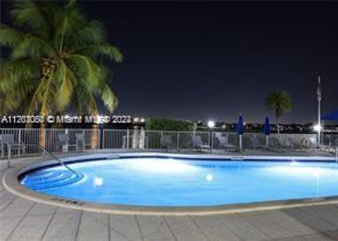 1075 NE Miami Gardens Dr 610 Miami FL 33179