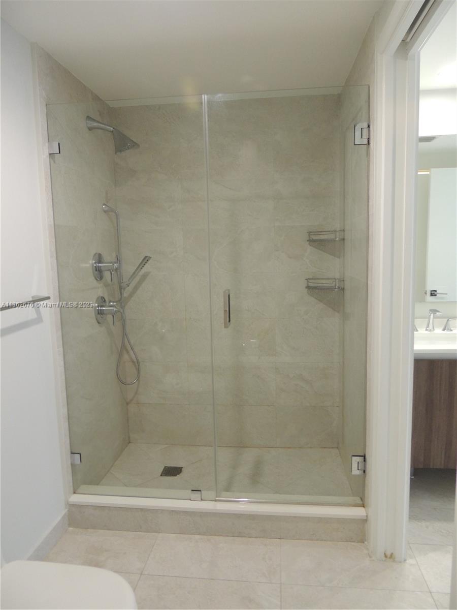 ARIA ON THE BAY CONDO - Residential Lease