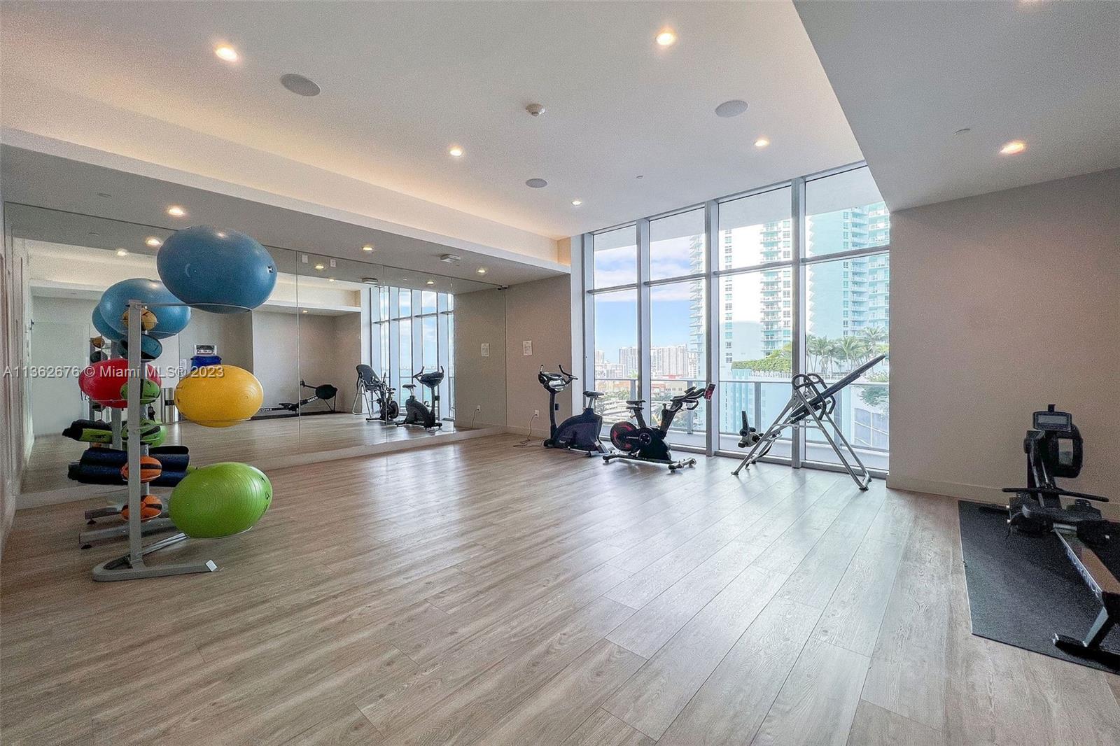 ARIA ON THE BAY CONDO - Residential Lease
