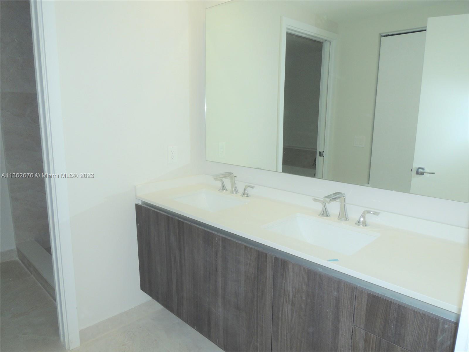 ARIA ON THE BAY CONDO - Residential Lease