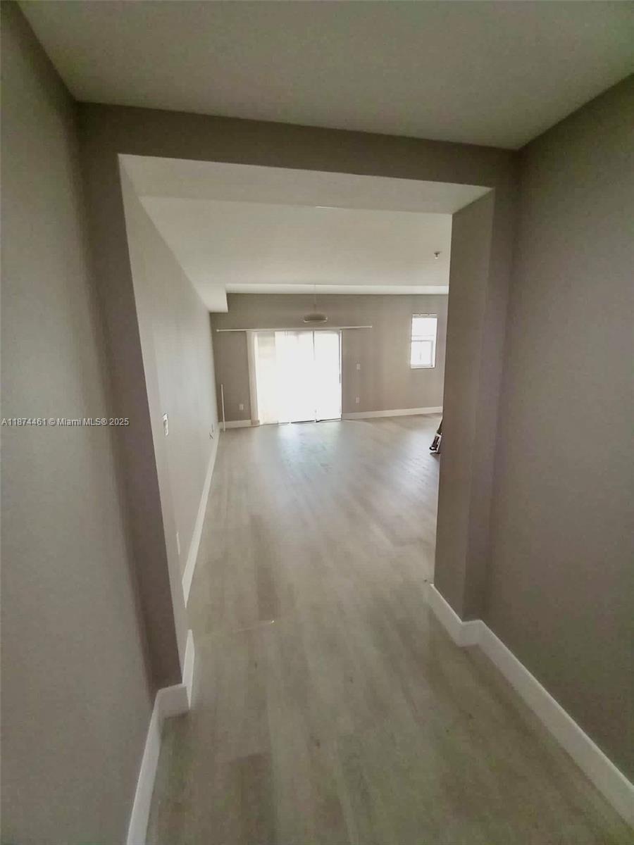 ST MORTIZ AT DORAL CONDO - Residential