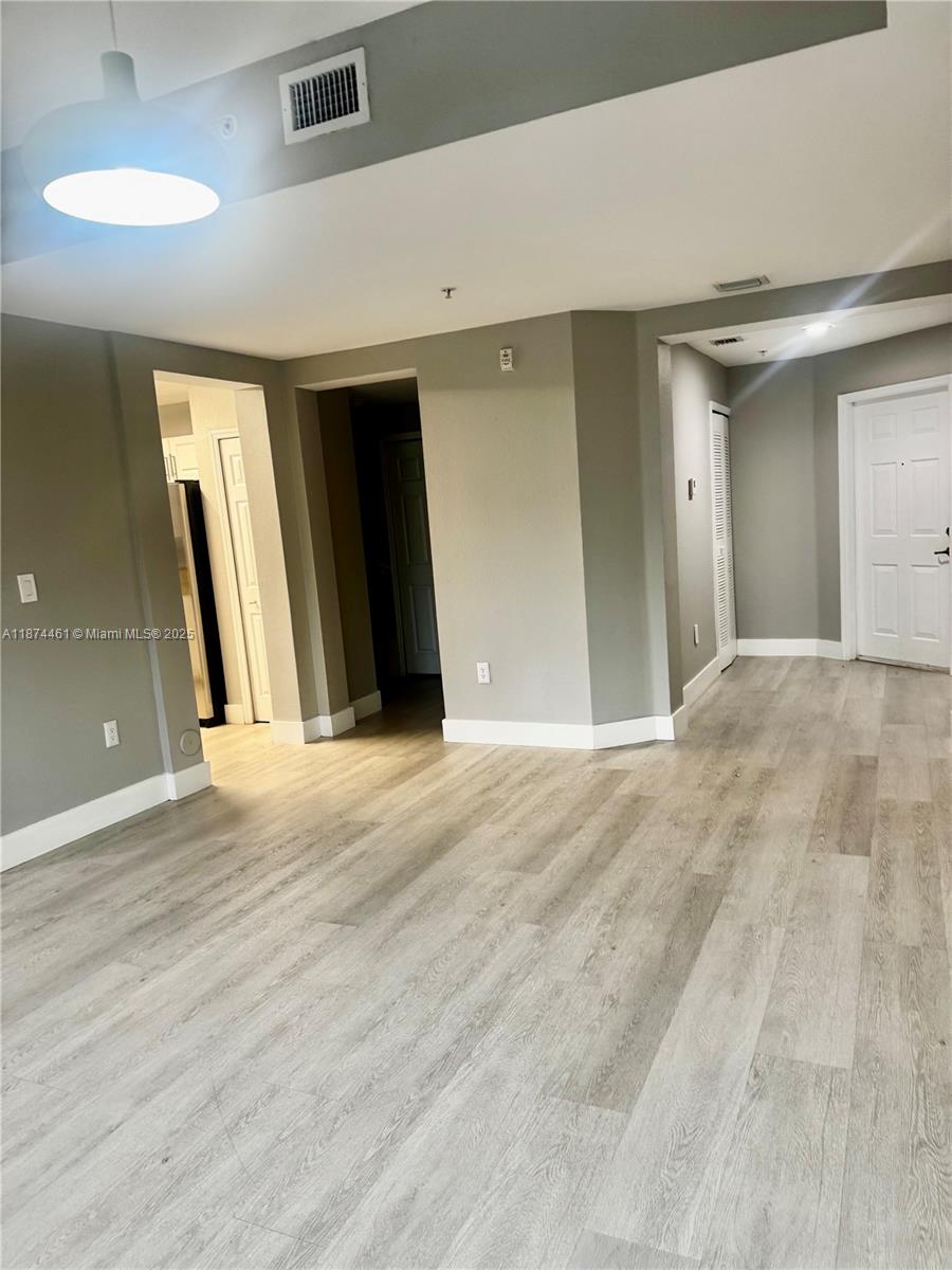 ST MORTIZ AT DORAL CONDO - Residential