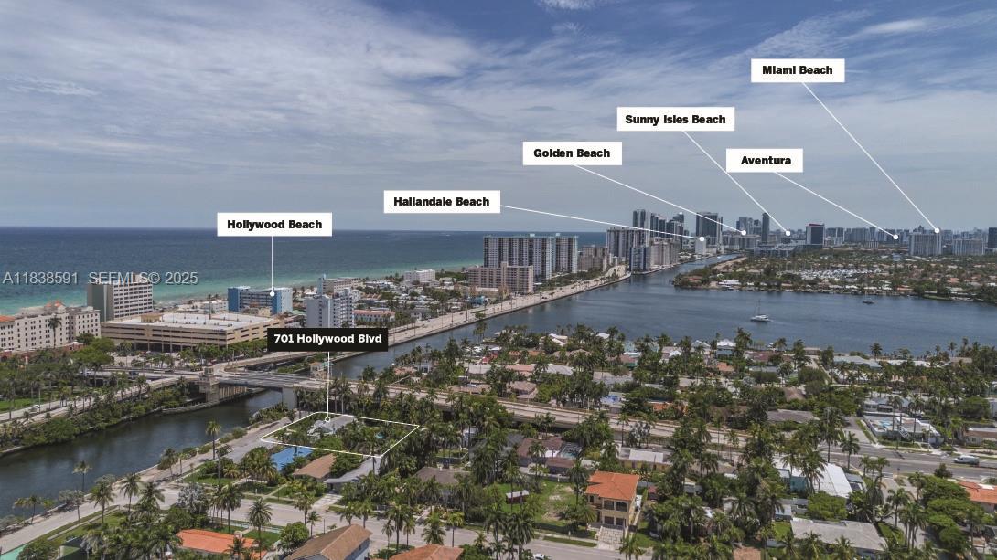 HOLLYWOOD LAKES SECTION - Residential