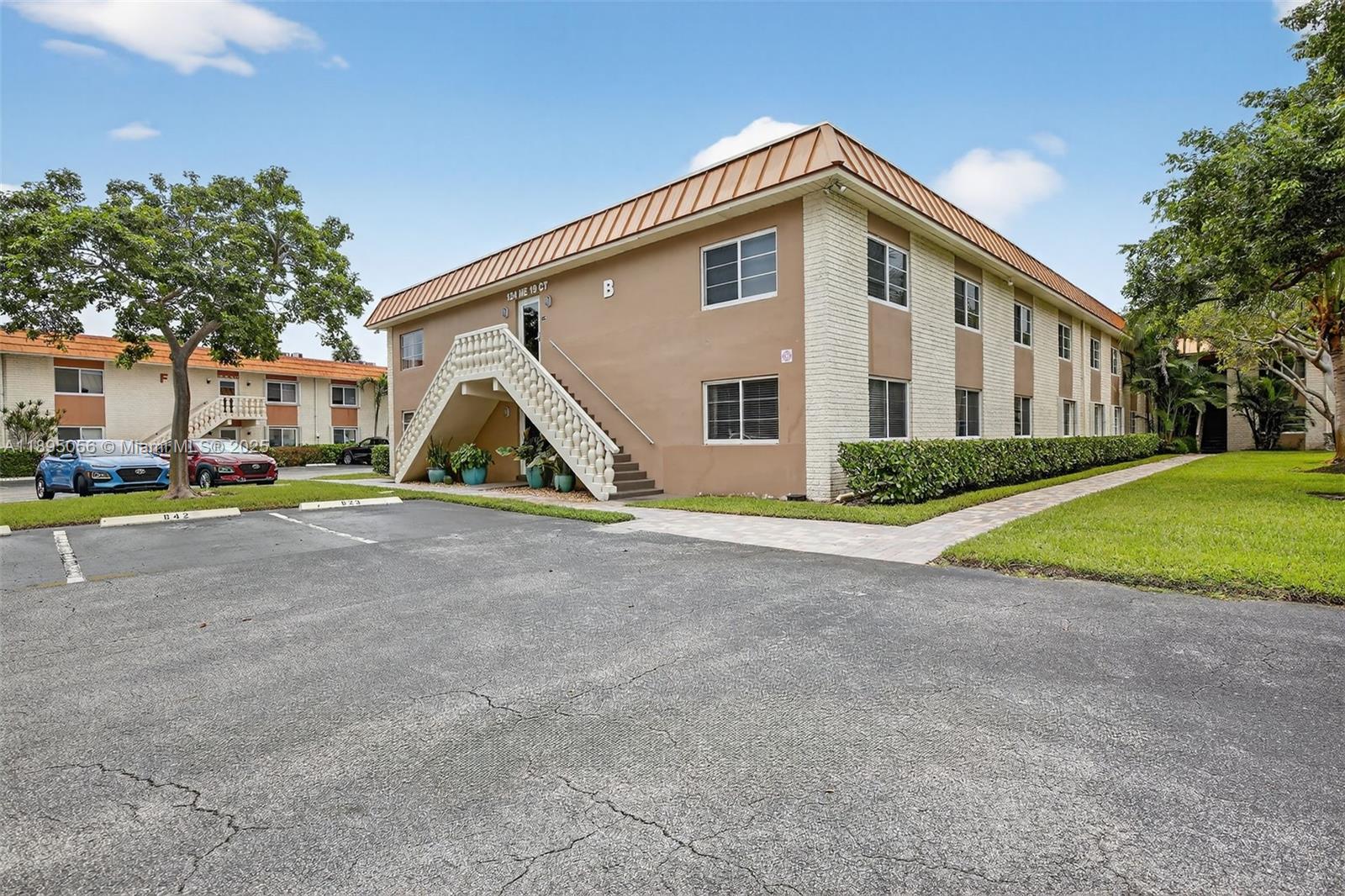 124 NE 19th Ct 110B