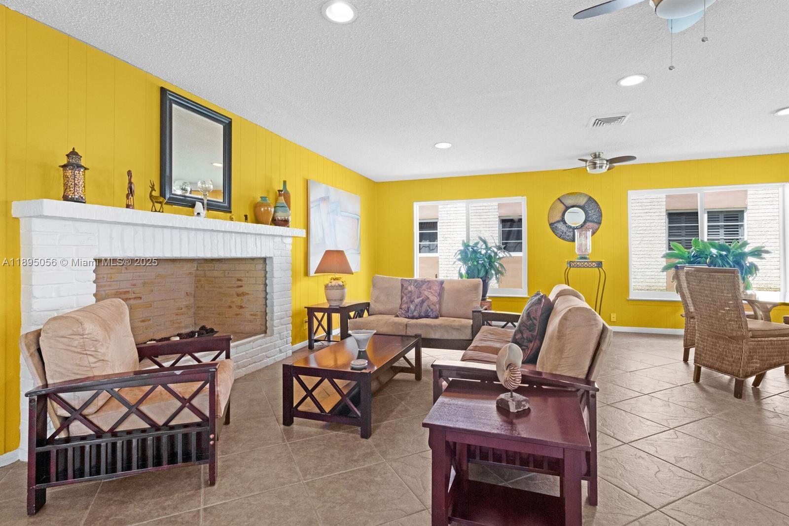 MANOR GROVE VILLAGE ONE I - Residential