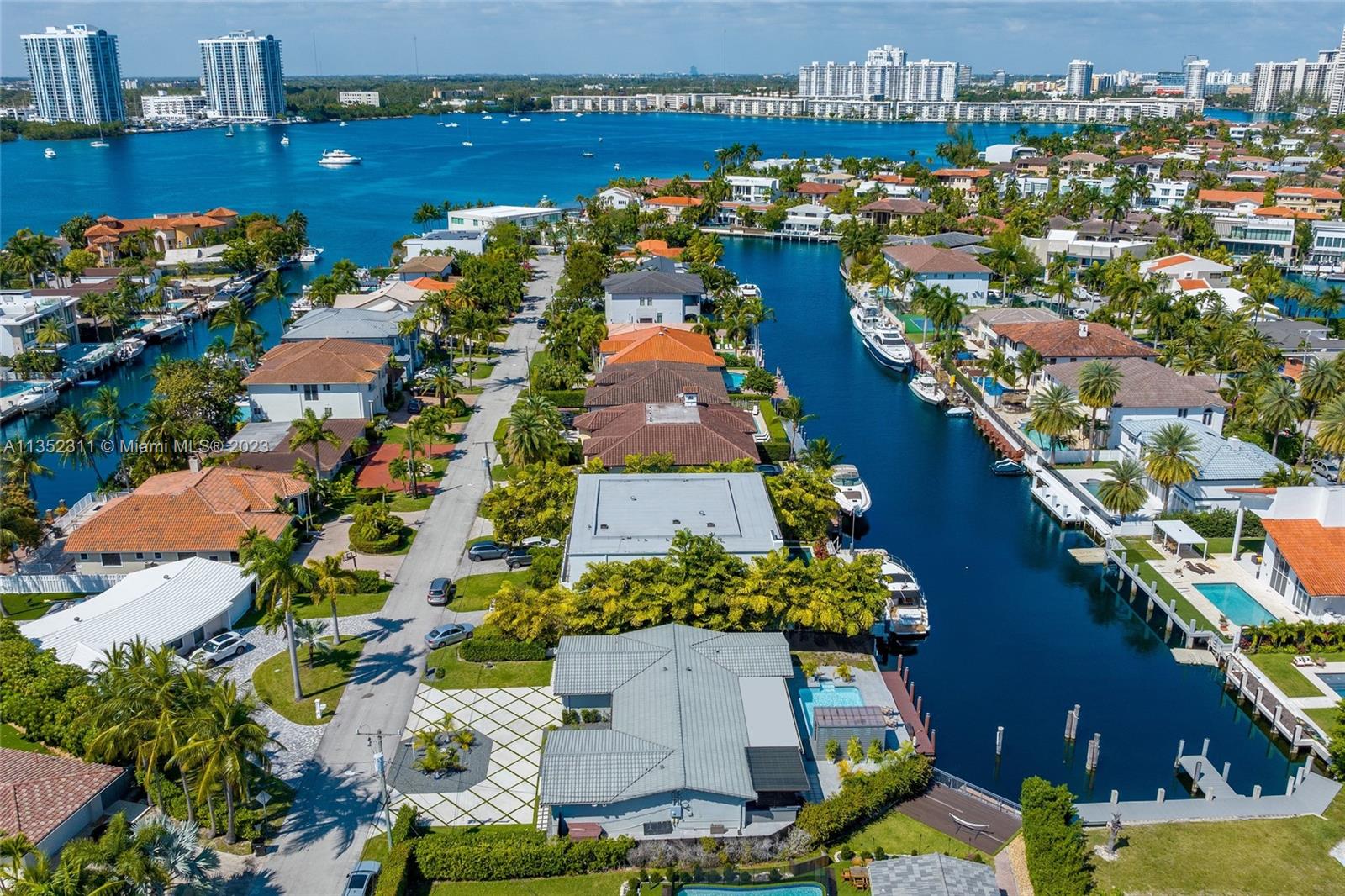 EASTERN SHORES - Residential