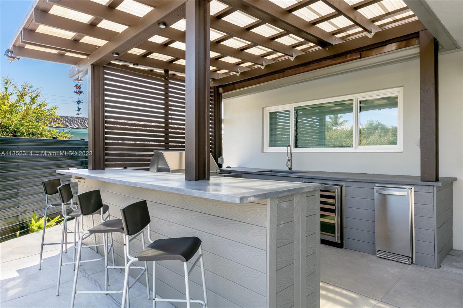 EASTERN SHORES - Residential